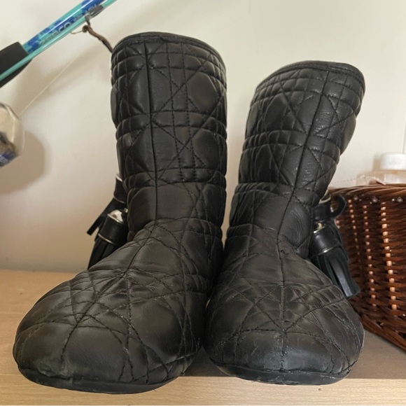 Christian Dior Black Quilted Leather Flat Booties with tassels - Picture 7 of 7